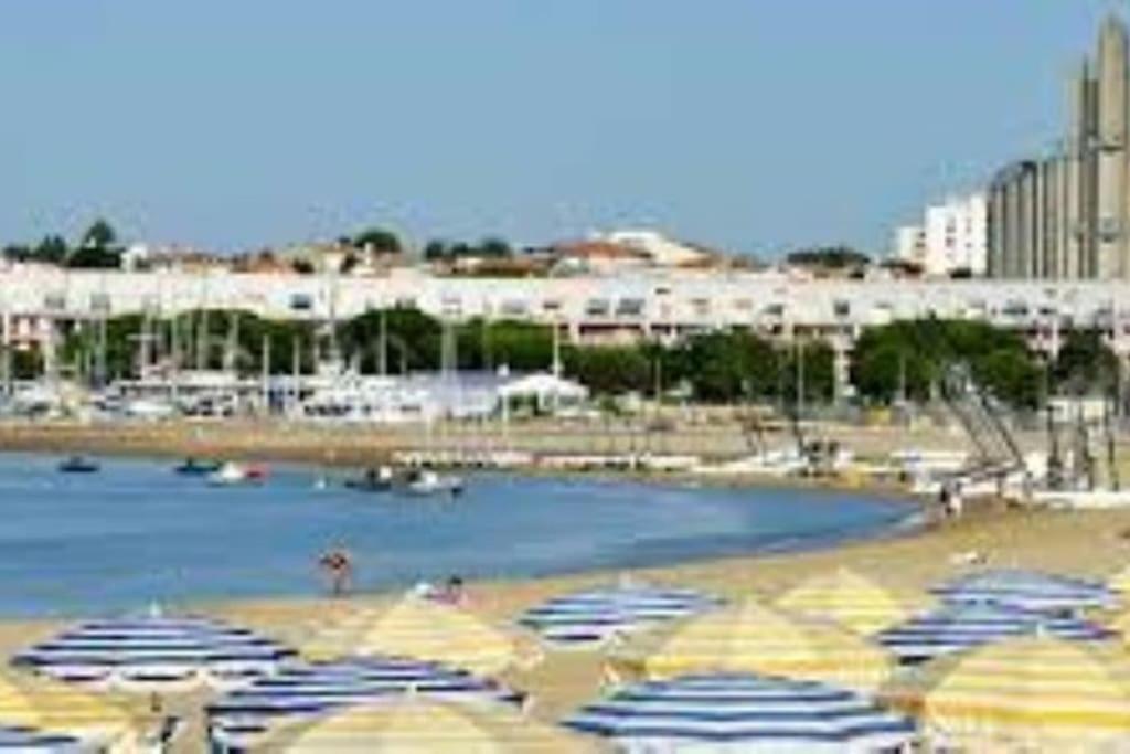 Style Vintage Chic A 20 M De La Plage Saint-Georges-de-Didonne Esterno foto